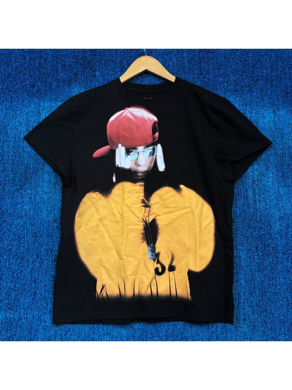 Billie Eilish “Hit Me Hard And Soft” Graphic T-Shirt Size S